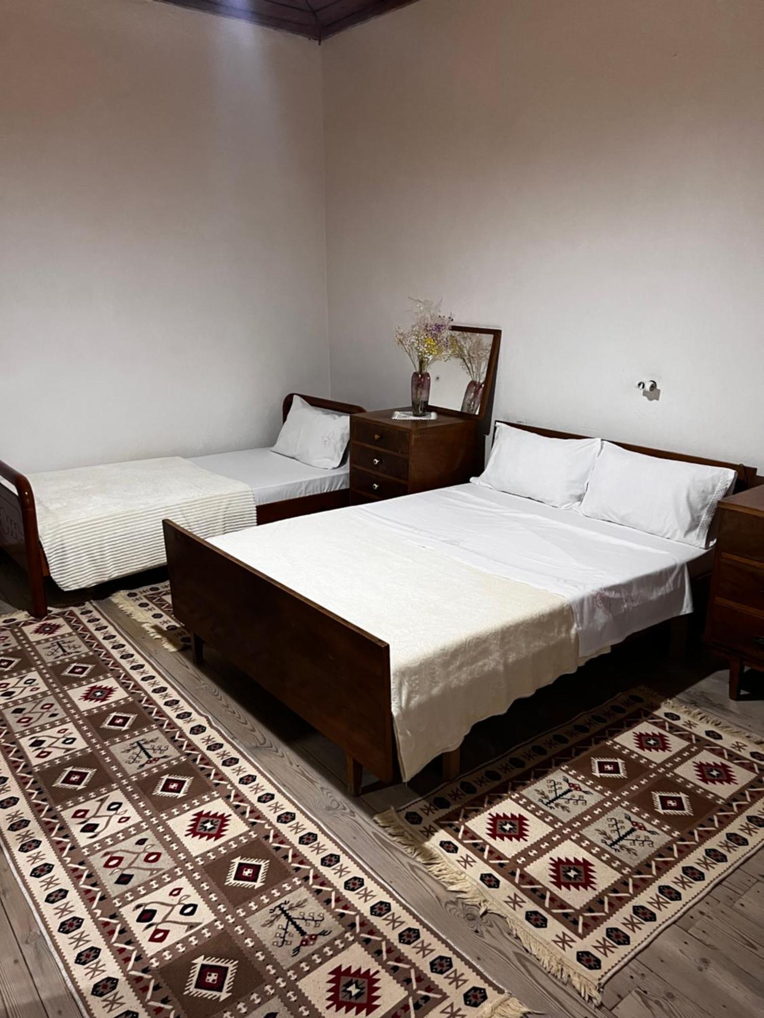 Tourists Guest House Gjirokastër Eksteriør billede